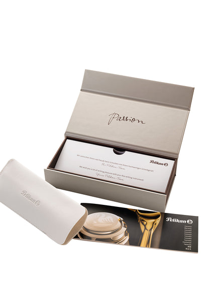 Pelikan Fountain Pen Souverän® 400 Black Blue M