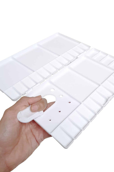 Compact Folding Artist Sturdy Plastic Palette 33 Wells | By Zieler | 09299353